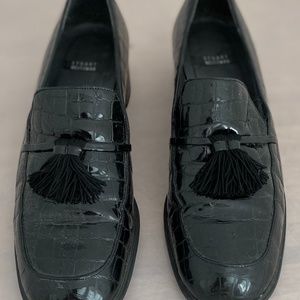 Stuart Weitzman black paten leather tassel shoes